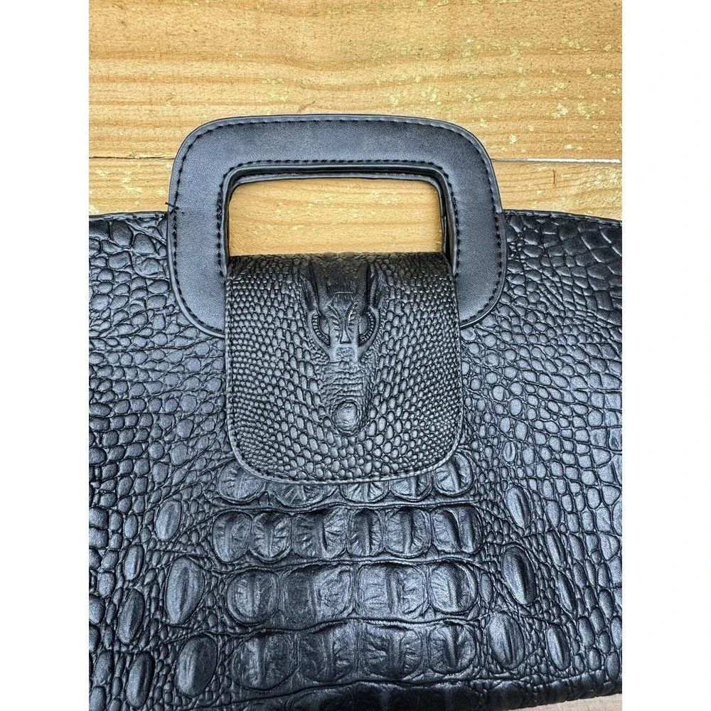 Alligator Print Black Handbag Top Handle  Very‎ Cute Small Bag